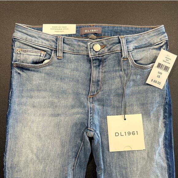 NWT DL1961 Chloe Skinny Jeans, "Ocean View" Light Wash, Girls Size 16 - Picture 4 of 9